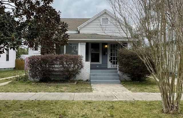 Pensacola - East Hill - 2 Bedroom, 1 Bathroom photos photos