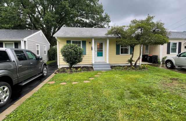 Cute 2 Bedroom Home Near The Fair Grounds photos photos