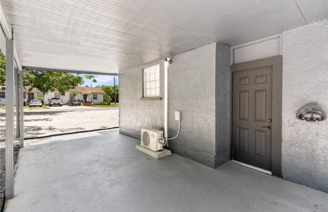 4104 N HUBERT AVENUE - 4104 North Hubert Avenue, Tampa, FL 33614