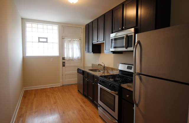 2339 W Rosemont Ave photos photos