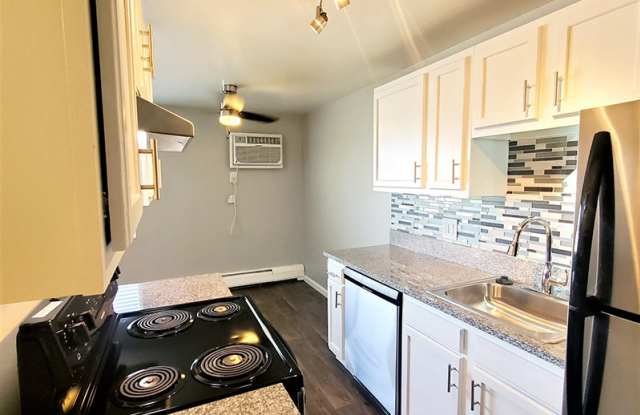 Riviera Apartments Gallery 3