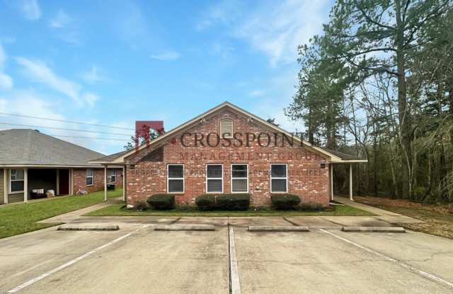 3 Bedroom 2 Bath Duplex at Mansion Creek in Tyler! 1/2 OFF your first full month’s rent! photos photos