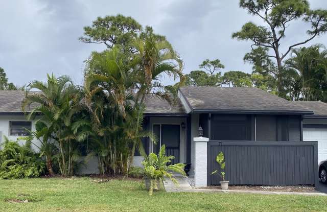 71 Conaskonk Circle - 71 Conaskonk Circle, Royal Palm Beach, FL 33411