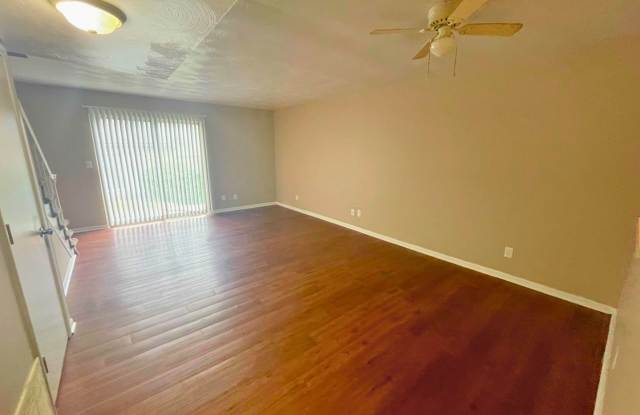 Beautifully Updated Townhomes and Flats in Heart of Muncie photos photos