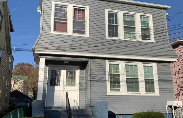 11 WESTERVELT PL - 11 Westervelt Place, Irvington, NJ 07111