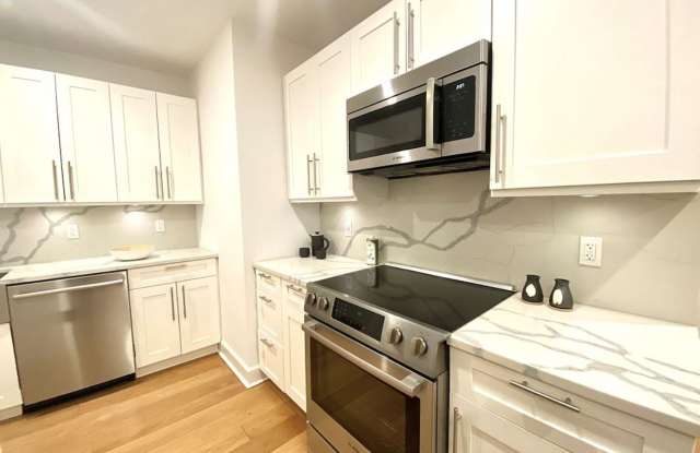 155 E 48th St - 155 East 48th Street, New York City, NY 10017