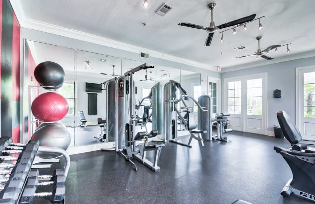 Cypress Lake Apartments photos photos
