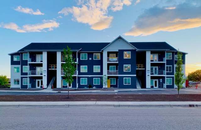 Apartments @ 2 Mile photos photos