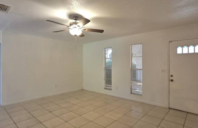 1537 Mango Tree Drive Gallery 3