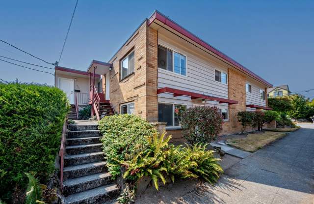 1Bd / 1Ba near Greenlake and Phinney Ridge - In-Unit Washer/Dryer photos photos