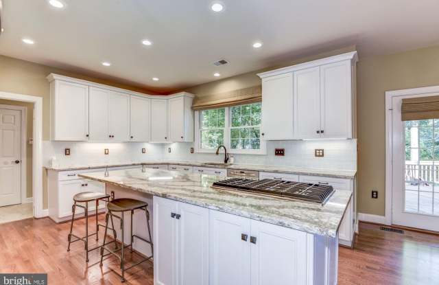 3402 FRANKLIN MANOR COURT Gallery 2