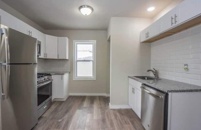 Charming 3 bedroom 1 bath home Gallery 3