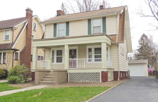 Updated 3 Bedroom - 1.5 Bathroom Cleveland Hts. Colonial for Rent! photos photos