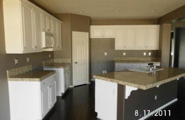 1431 Willowstone Court Gallery 2