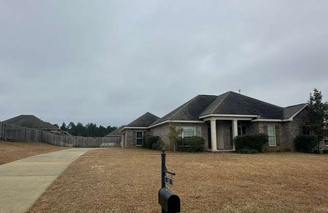 Fountain Crest Subdivision!! 4 Bedroom!! - 112 Dawson Lane, Enterprise, AL 36330