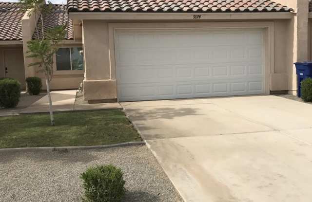 Sunset Mountain N/S facing newer 2 bedroom 2 bath townhome photos photos