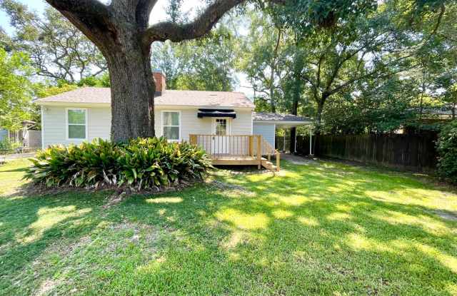 Country Club Village! Gallery 3