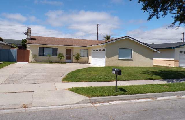 Nicely Upgraded Single Story Home in Vandenberg Village photos photos