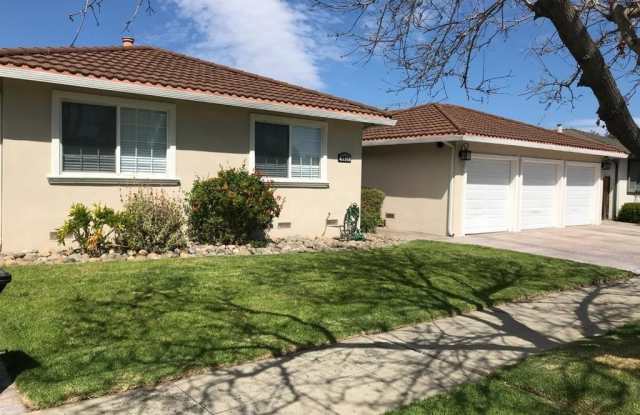 4455 Hamilton AVE photos photos