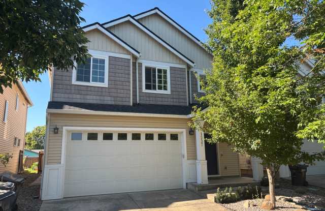 Beautiful 4 Bedroom 2.5 Bath Single Family Home photos photos