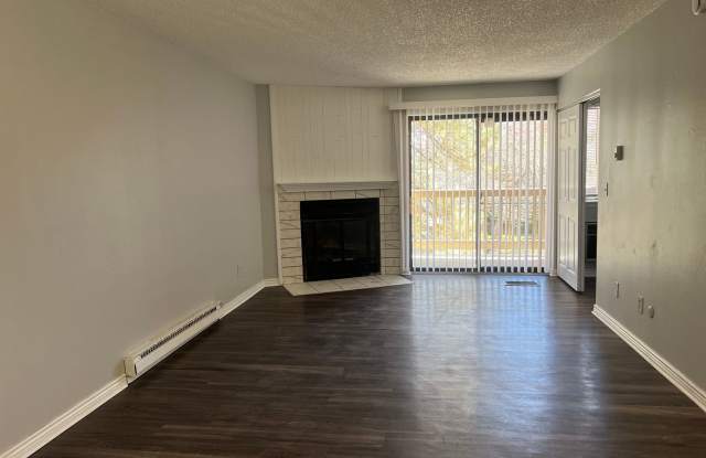 Newly Renovated Condo in Sable Landing   **Move-In Special** photos photos