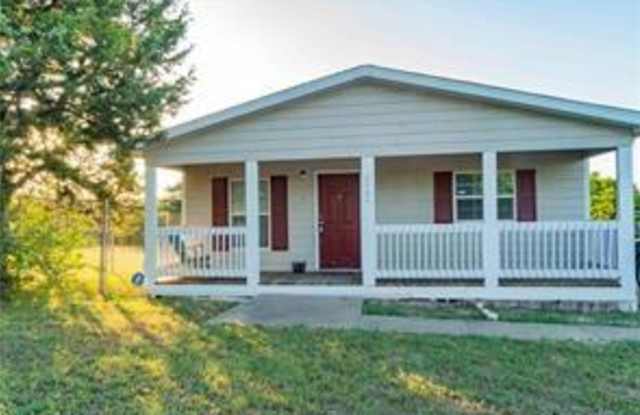 2465 Kemp Street - 2465 Kemp Street, Dallas, TX 75241