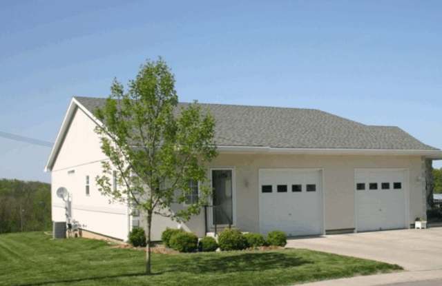 3017 Iowa St. photos photos