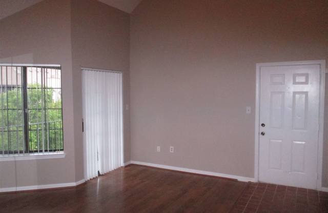 14103 William St Apt F Gallery 4