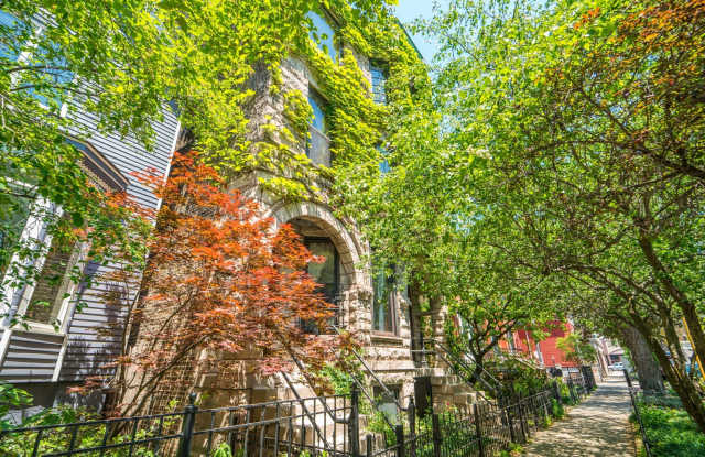 622 W Briar Place unit: Gs photos photos