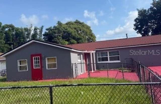 388 NOTRE DAME Drive Gallery 2