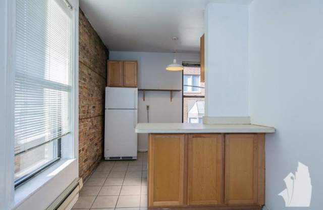 1218 N Dearborn photos photos