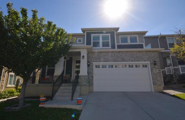 Stunning 5 Bedroom Home in Herriman! Gallery 3
