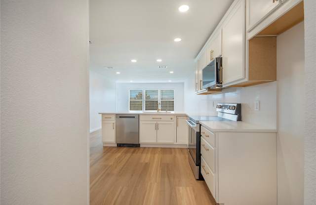 1618 Pin Oak Trail Gallery 4