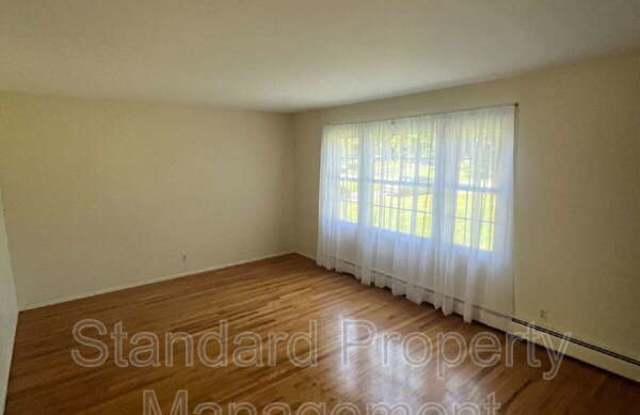 110 Hillary Drive Gallery 2