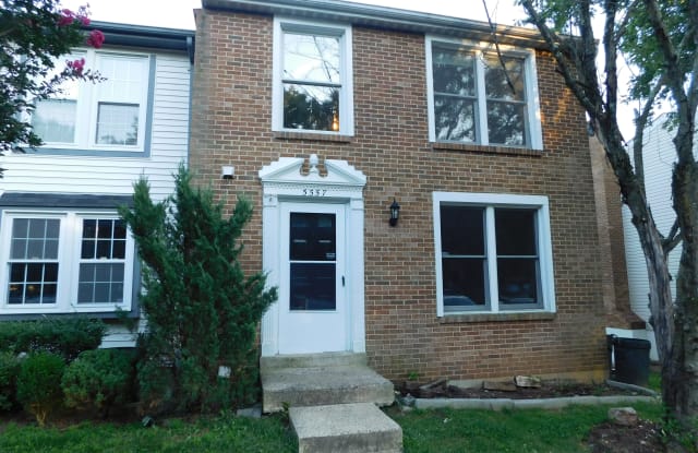 5557 Caithness Court - 5557 Caithness Court, Fairfax Station, VA 22032