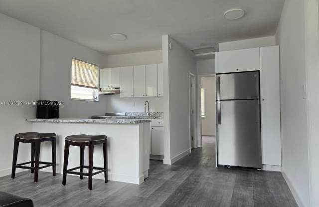 2416 Sherman St photos photos
