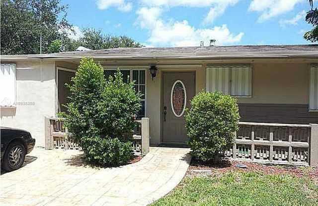 1301 N 64th Ave - 1301 North 64th Avenue, Hollywood, FL 33024