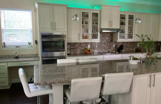 8107 MISTRAL DRIVE Gallery 4
