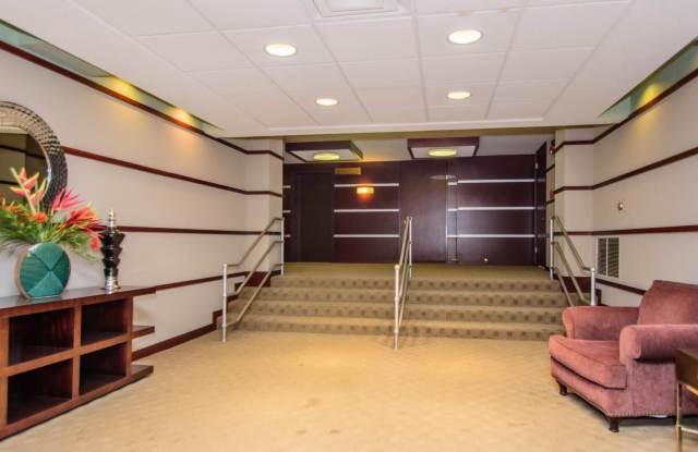 1050 Wall Street Gallery 4