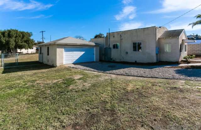 3726 Acacia St Gallery 2