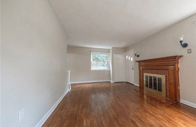 36 Hempstead Avenue Gallery 3