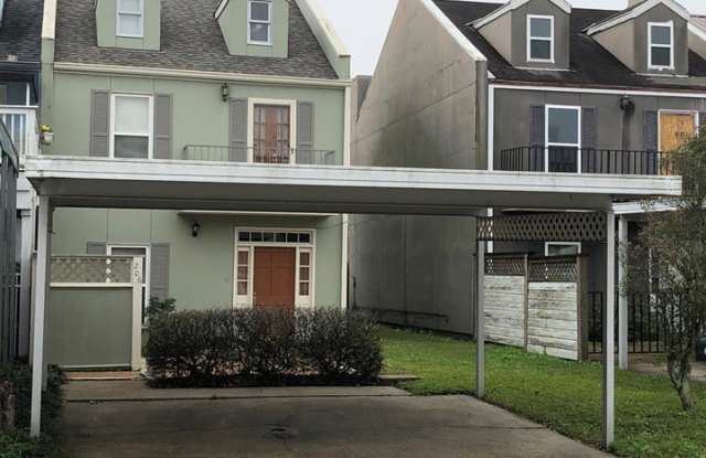 206 Rue De Iberville Gallery 2