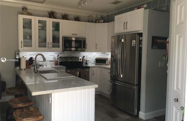 7548 NW 3rd Ct Gallery 2
