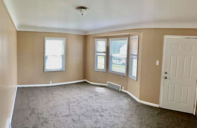 16277 Liberal Gallery 2