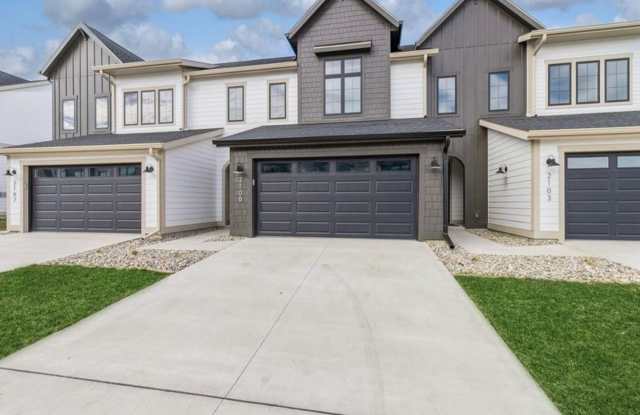 2005 Lacey Dr. Gallery 3