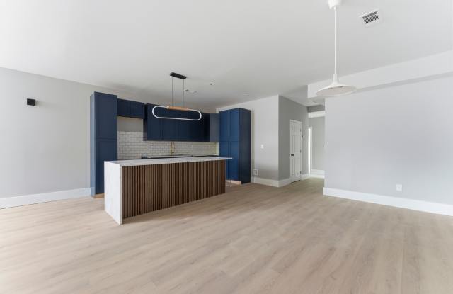 1409 Northwest Drive Northwest - (Upper | Blue Kitchen | Detached Garage) photos photos