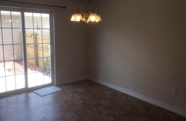 5 BEDROOM, 4 BATHROOM TOWNHOUSE WITH 2 CAR DETACHED GARAGE - 4809 Garnet Way, Cheyenne, WY 82009