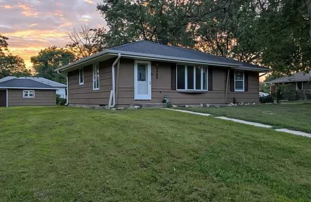 Spacious 5BR House in Bloomington photos photos
