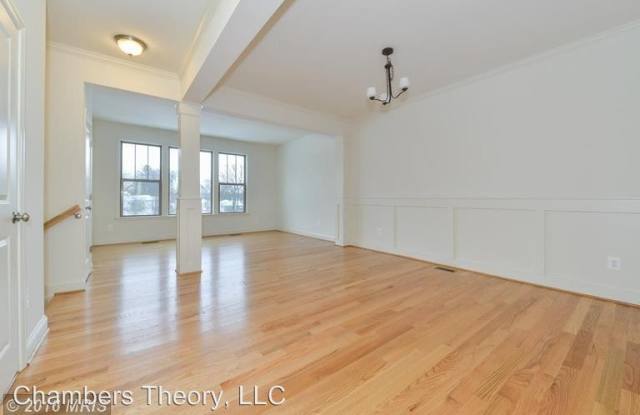 220 NATURAL TERRACE SW Gallery 3