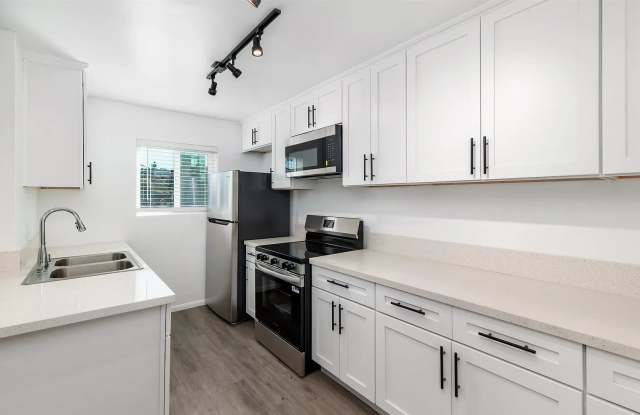 6738 University Ave photos photos